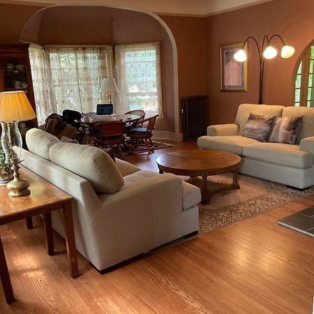 Ludington Blue Spruce Inn Екстериор снимка